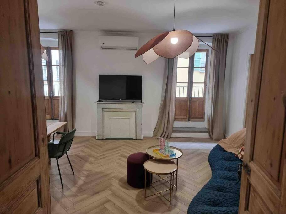 Appartement Au Coeur De La Ville Корт Экстерьер фото
