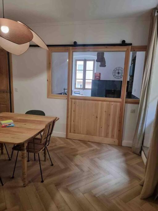 Appartement Au Coeur De La Ville Корт Экстерьер фото